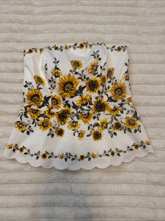White House Black Market Tops - White House Black Market Strapless Sunflower Peplum Top Sz 8 Floral Scallop Hem